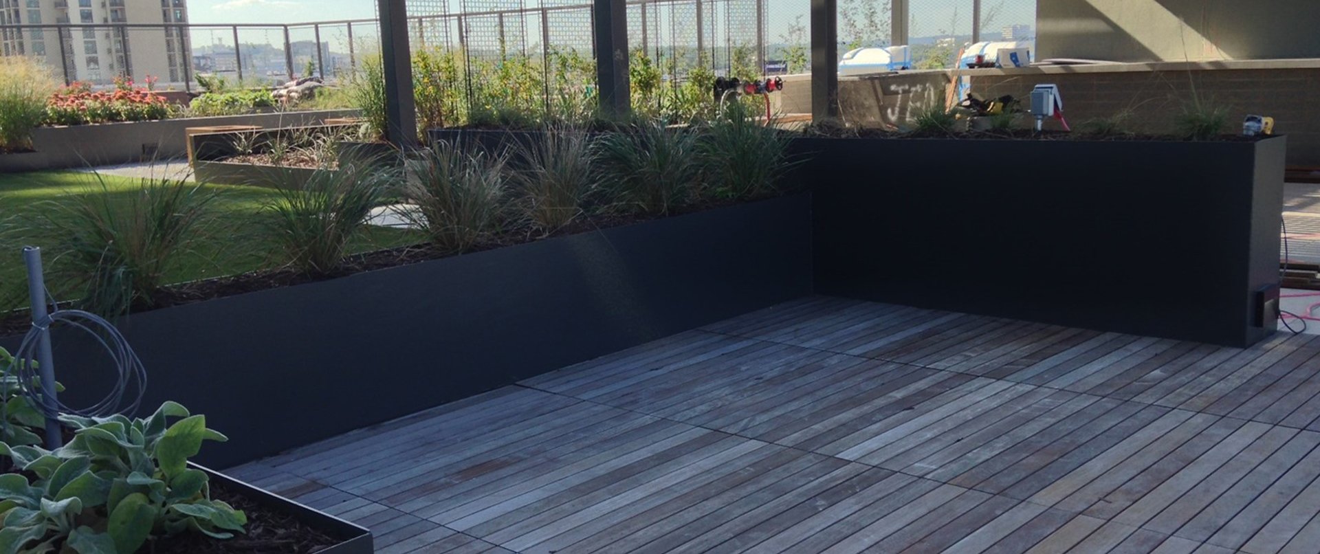 elevated rooftop deck multifamily with artificial turf